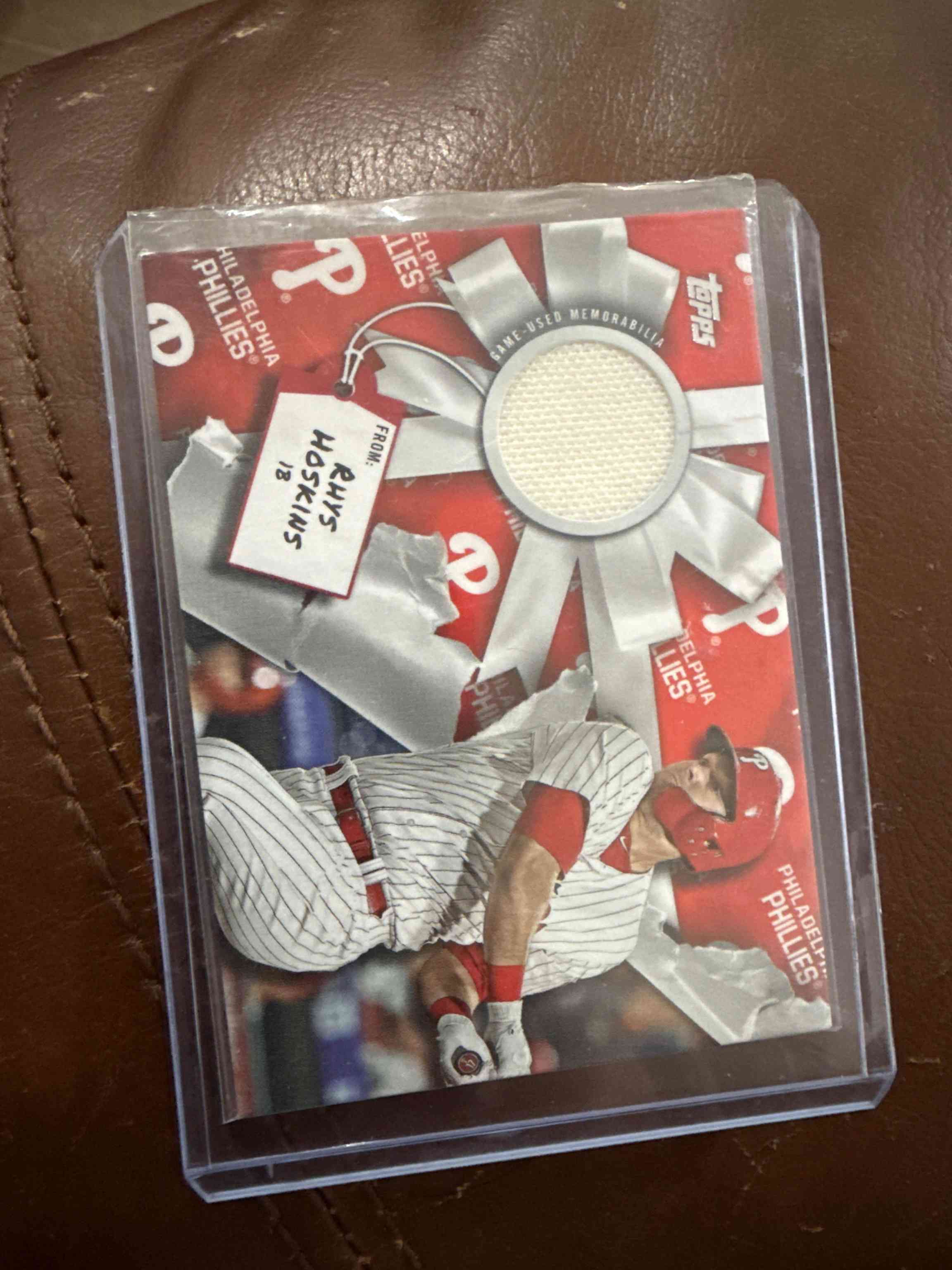 Image for 2019 topps holiday whr-rh rhys hoskins memorabilia relic phillies jersey