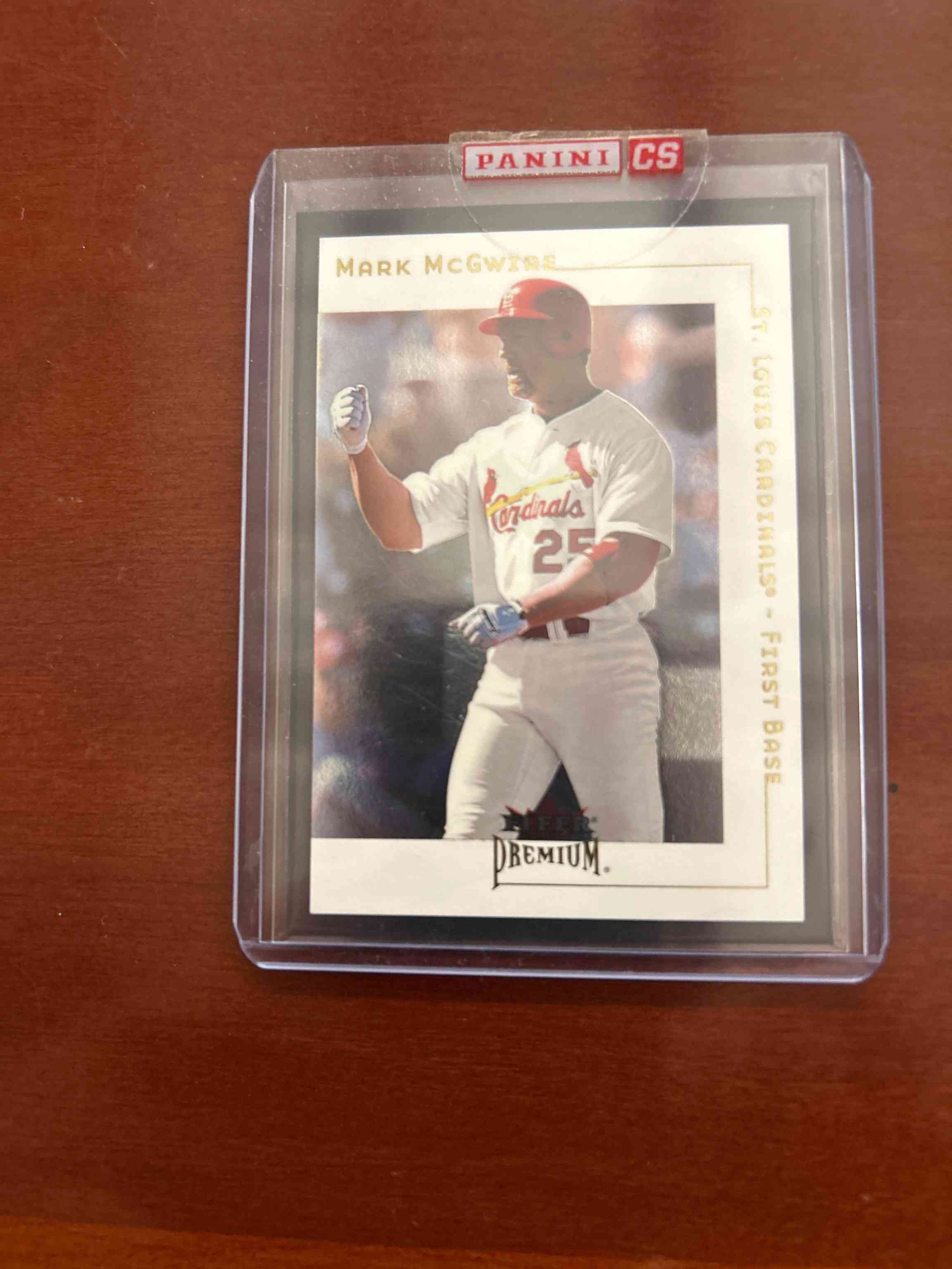 Image for 2001 Fleer Premium Base Mark McGwire #147