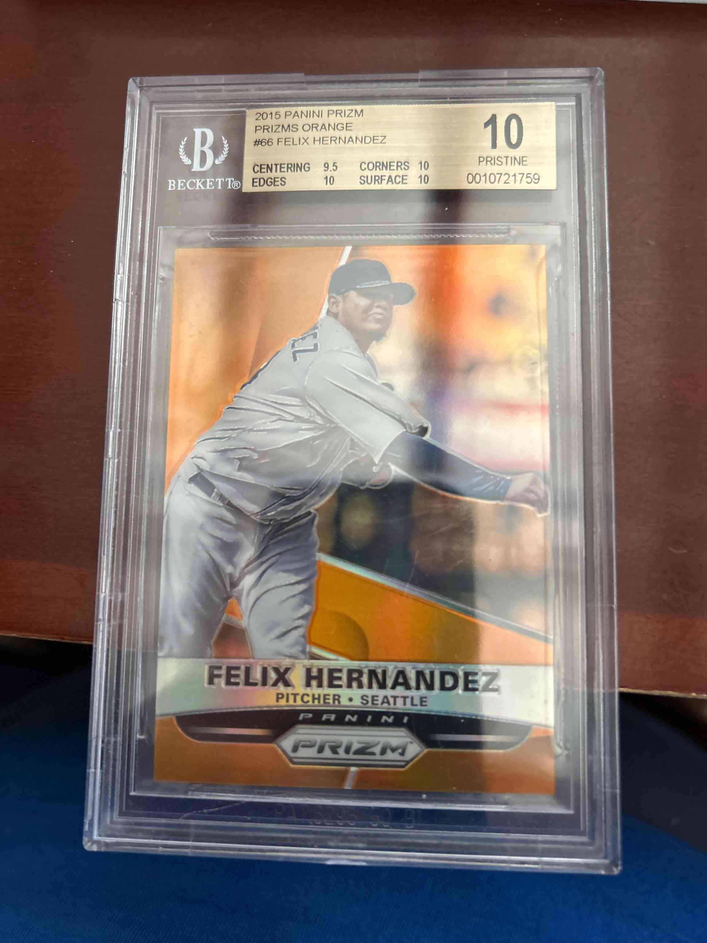 Image for 2015 panini prizm baseball felix hernandez #66 gold prizm /10 seattle mariners