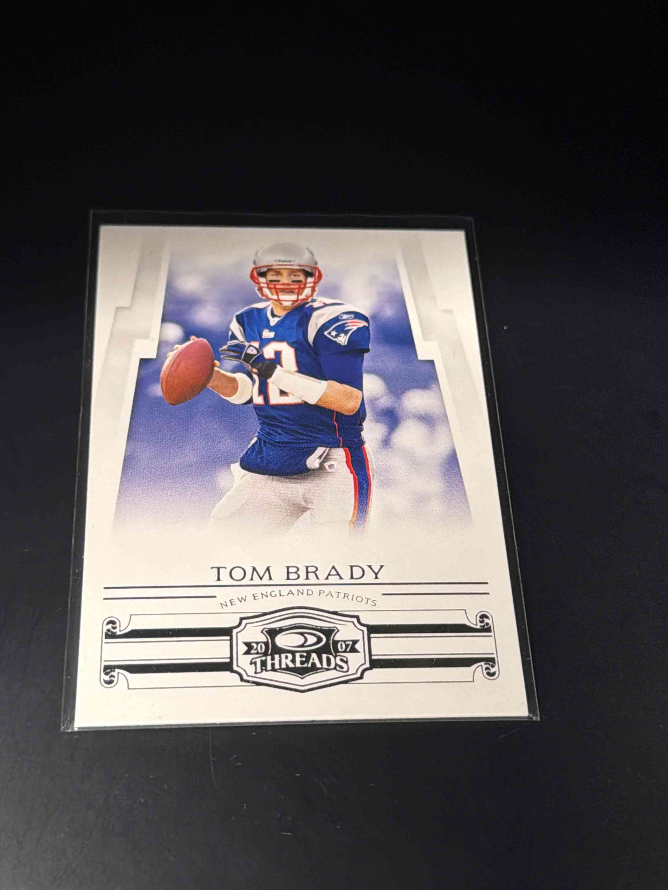 Image for 2007 donruss threads football #26 tom brady card psa 8 nm-mt! patriots!