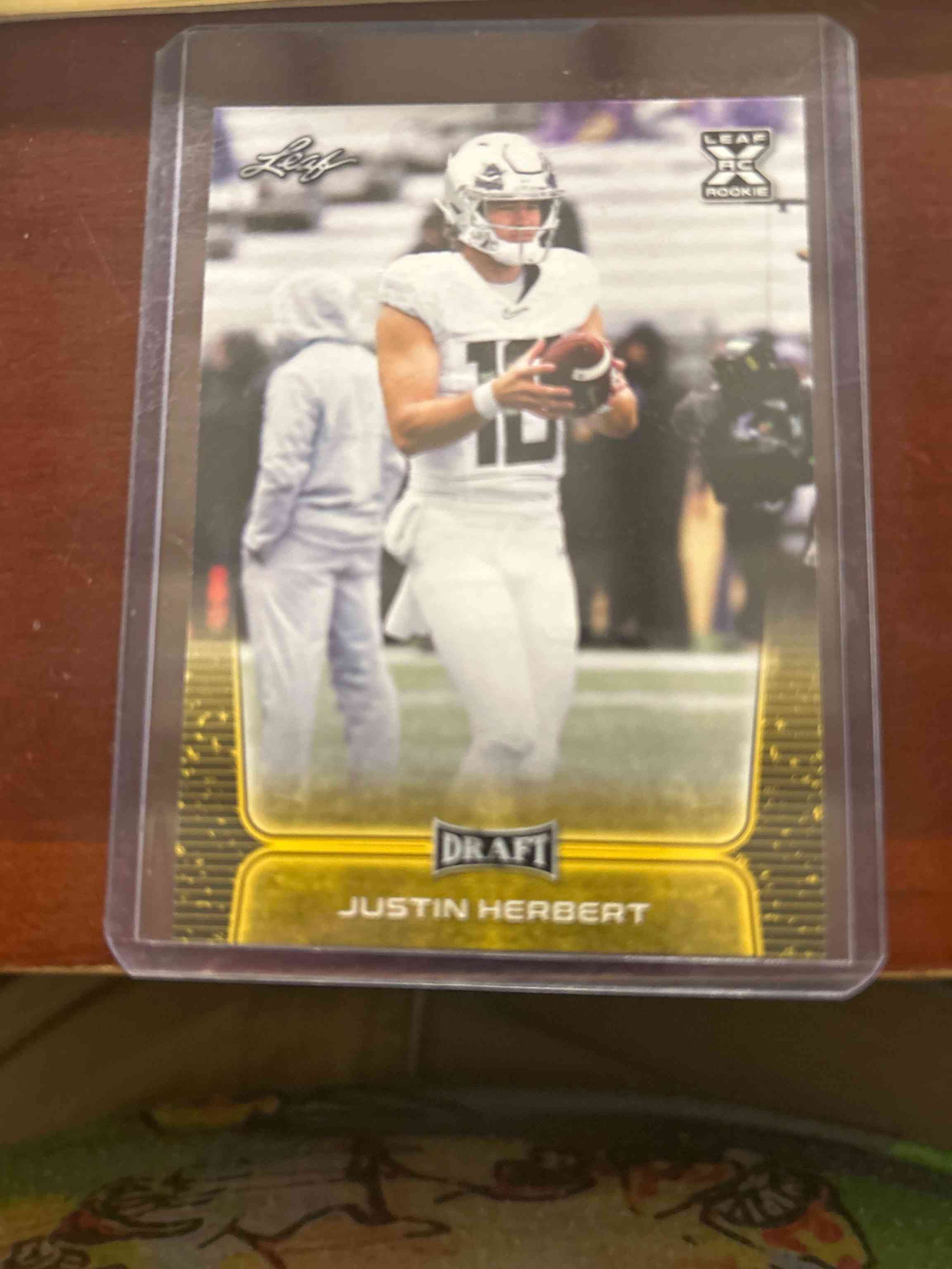 Image for 2020 Leaf Draft Gold Justin Herbert #03