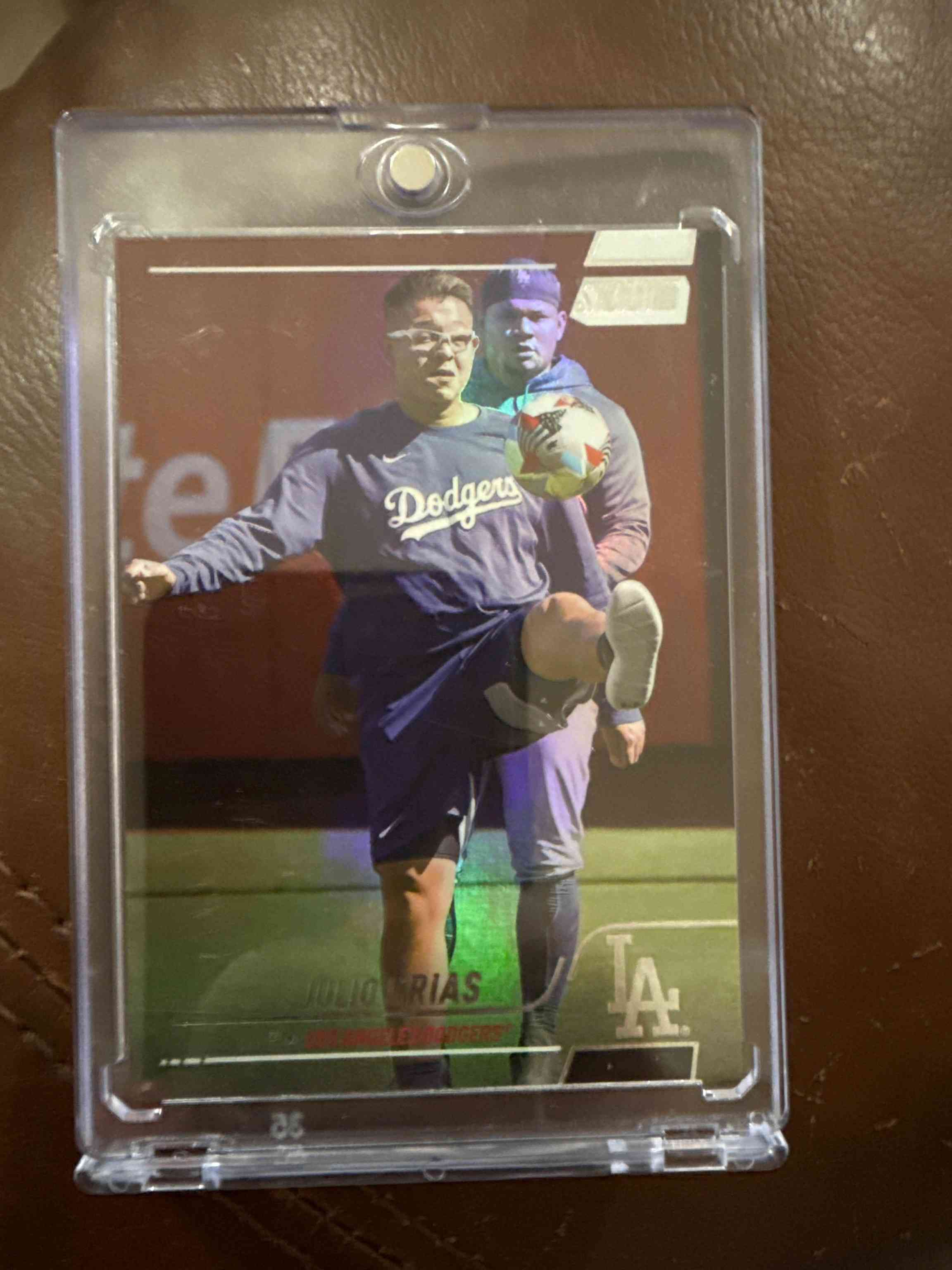 Image for 2022 topps stadium club chrome julio urias orange refractor sp card #166 15/25