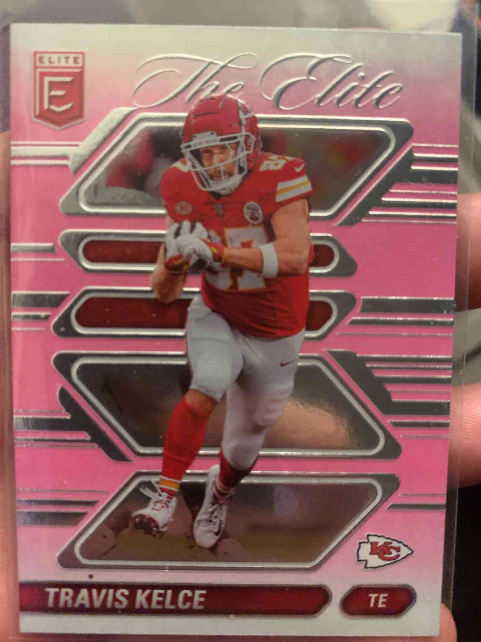Image for 2024 panini elite elite pink travis kelce number 6